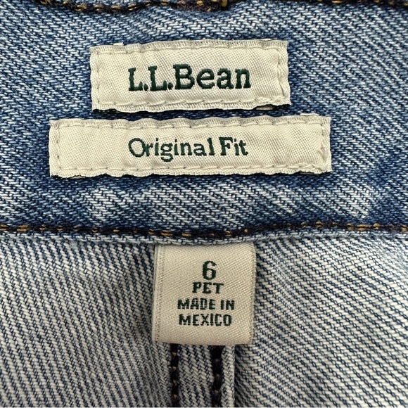LL Bean Blue Denim Jeans Original fit Size 6 Pet
Medium wash cotton straight leg - Picture 2 of 11